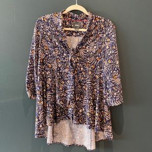 ANTHROPOLOGIE Maeve Navy Floral Button Down Blouse— high/low hem XSMALL